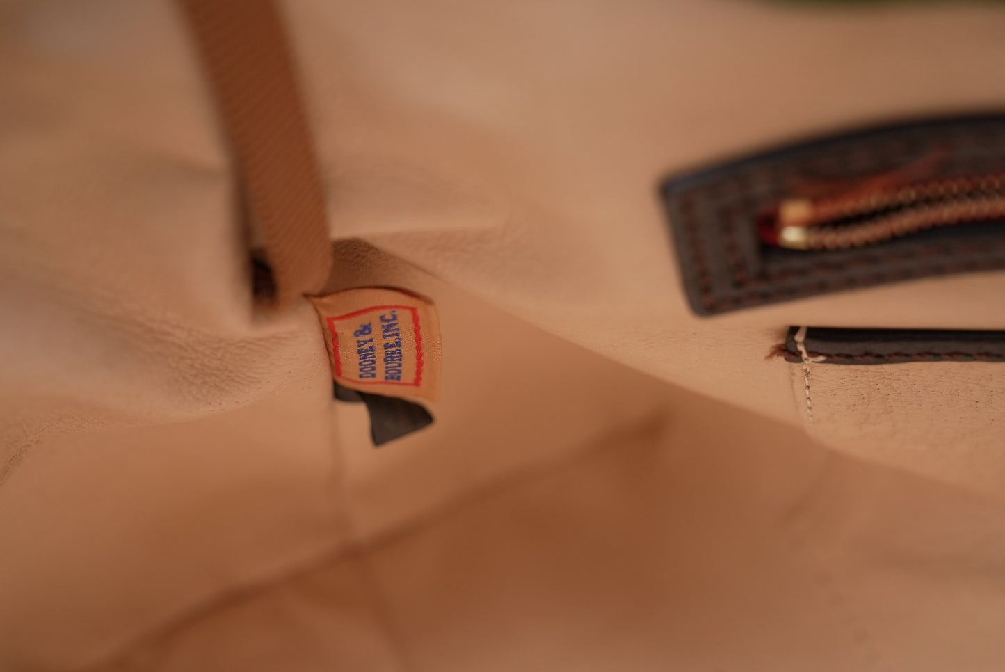 Dooney & Bourke Bag